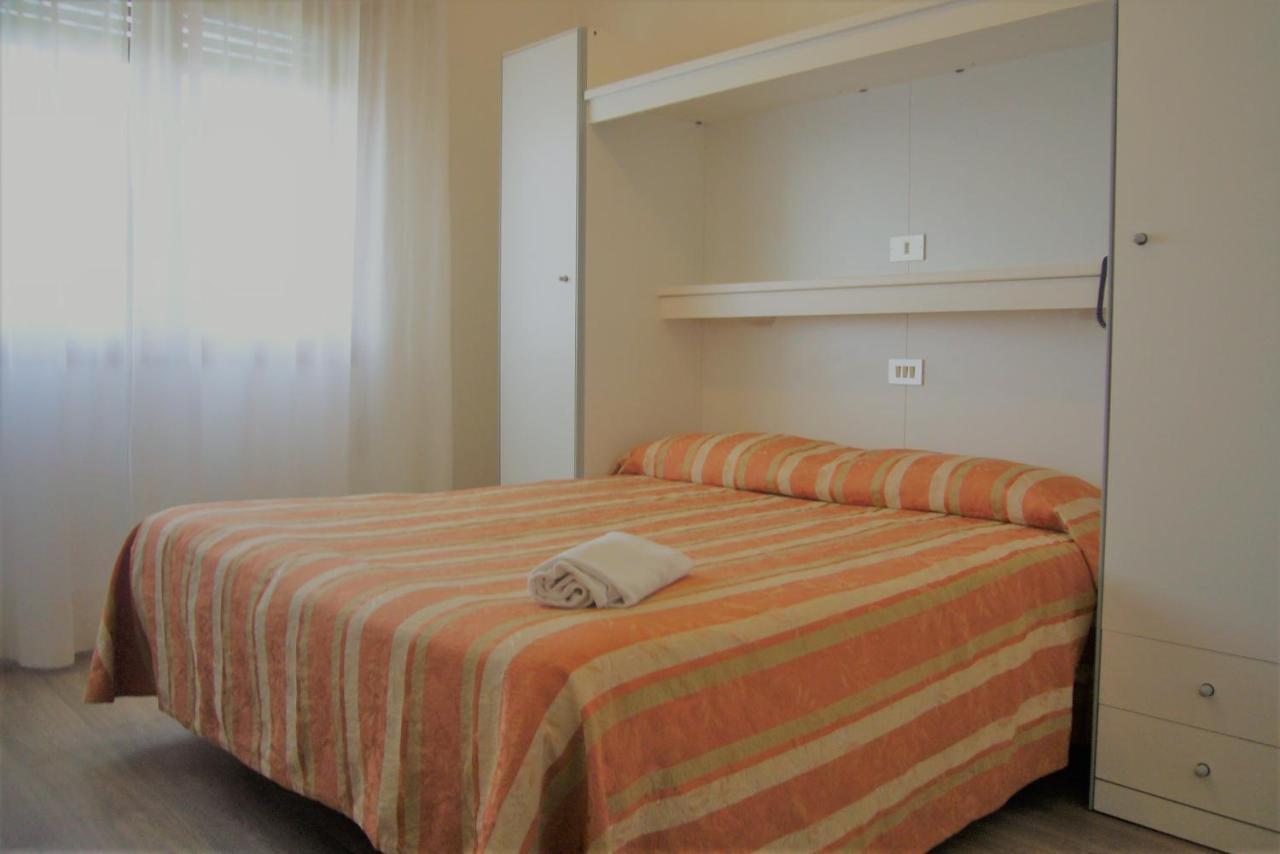 Hotel Kristall 산도나디피아베 외부 사진