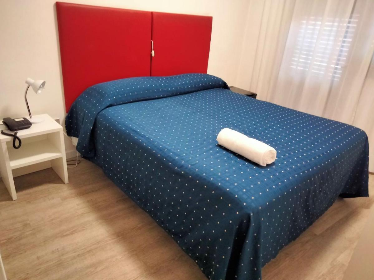 Hotel Kristall 산도나디피아베 외부 사진