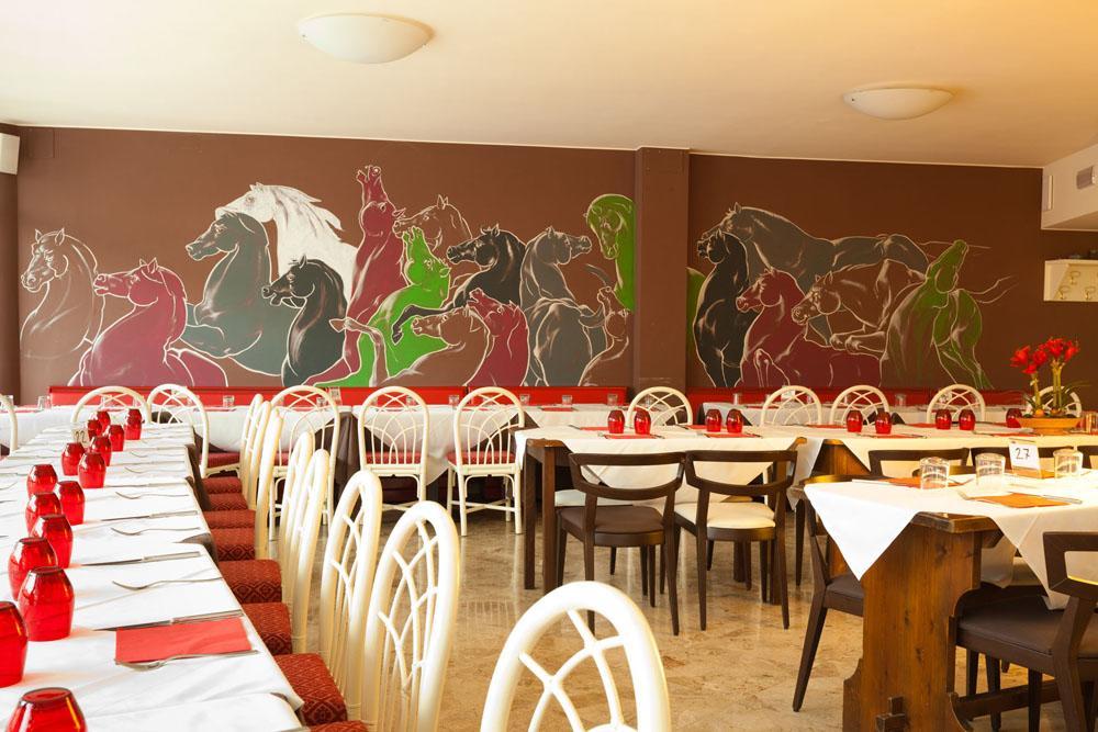 Hotel Kristall 산도나디피아베 외부 사진
