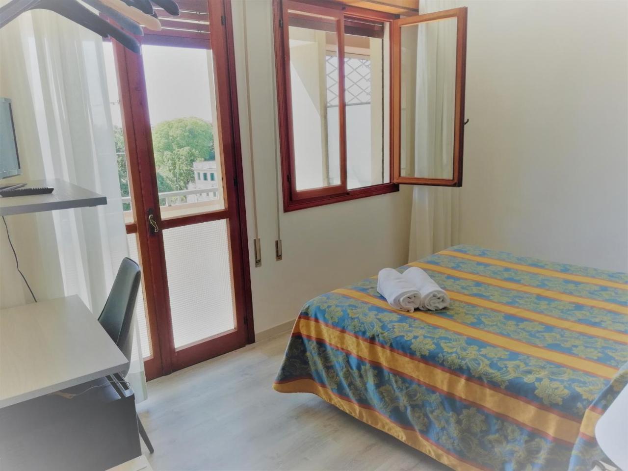 Hotel Kristall 산도나디피아베 외부 사진
